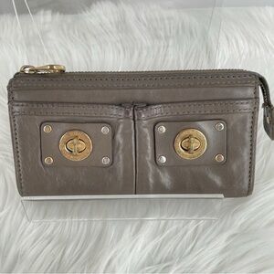 Marc By Marc Jacobs Taupe Leather Wallet